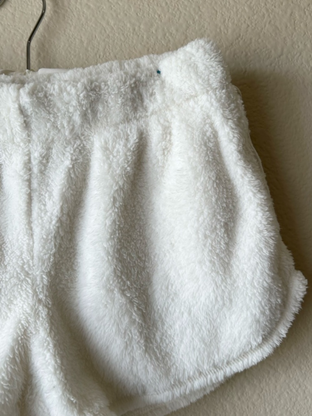Aerie White Fuzzy Lounge Shorts XSmall - Picture 5 of 11